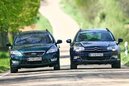 Mit dem Citroën C5 Tourer und dem Ford Mondeo Turnier treten zwei Mittelklasse-Kombis ...