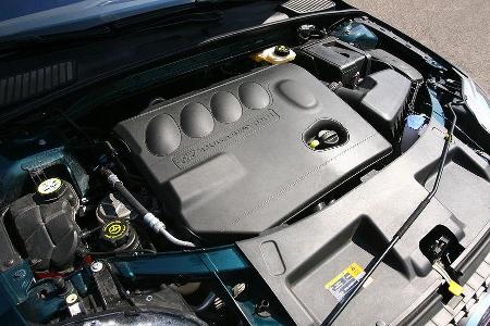 Etwas lauter: der Zweiliter-Diesel im Mondeo.