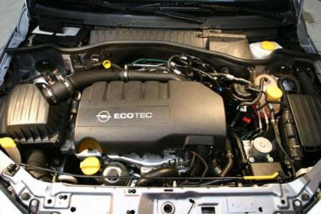 Drehfreudig und leise: der Diesel im Corsa.