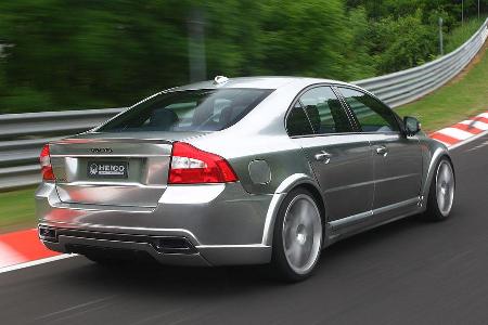 Exklusiv für sport auto taucht das 200.000 Euro teure Einzelstück ab in die Grüne Hölle und tut das mit Bravour.