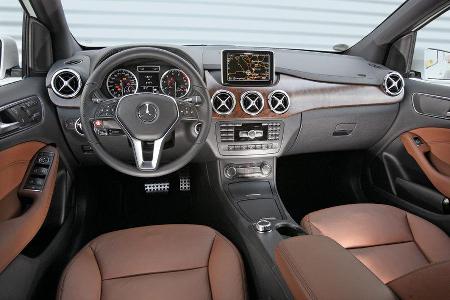 Mercedes B 200, Cockpit