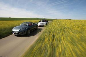 Mazda MX-5 und Mini Cabrio im Vergleichstest