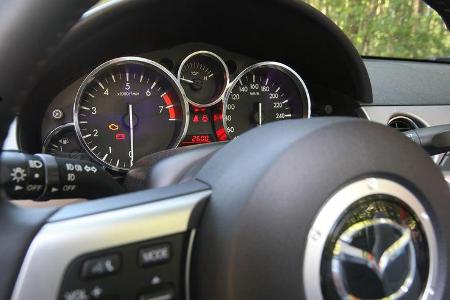 Mazda MX-5 1.8, Detail, Tacho, Anzeigeinstrumente