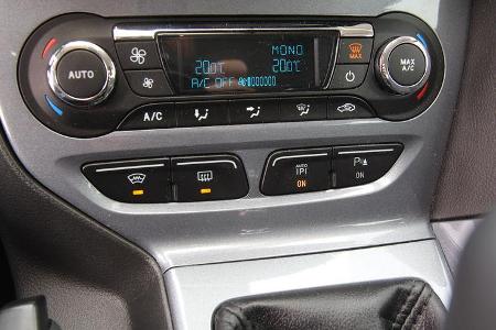 Ford Focus 2.0 TDCi Titanium, Innenraum