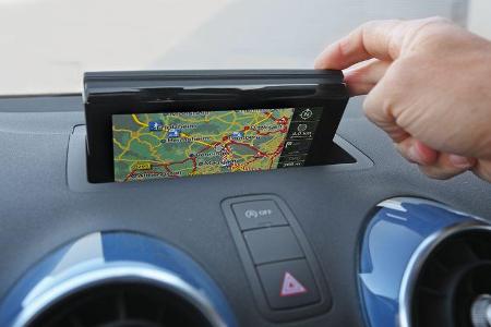 Audi A1 1.0 TFSI, Monitor, Navi