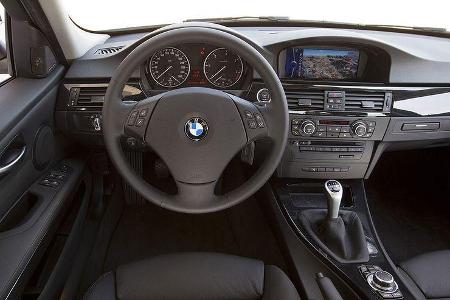 BMW 3er 320d Efficient Dynamics Edition Cockpit