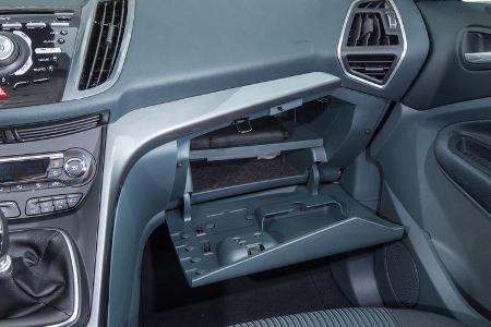 Ford C-Max 1.6 Ecoboost, Hanschuhfach