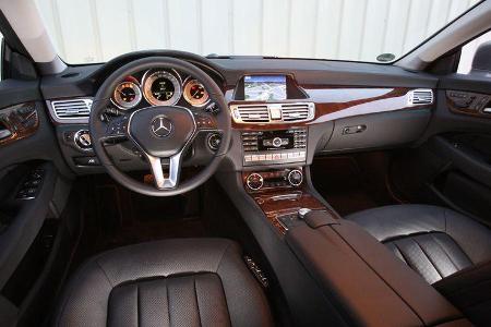 Mercedes CLS, Innenraum, Cockpit