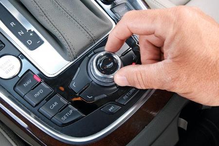 Audi Q5 3.0 TDI Quattro, Detail, Knopf, MMI, Klimaautomatik