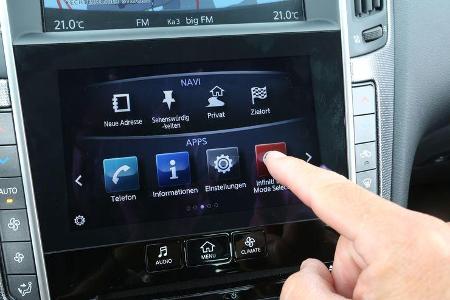 Infiniti Q50 S 3.5 V6 Hybrid, Touchscreen, Bedienelemente