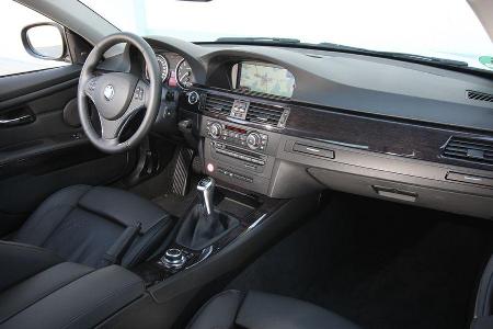 BMW 325i Coupe, Cockpit