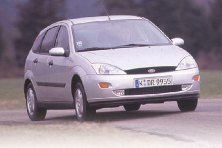 Doppeltest Ford Focus 1.6 16 V gegen VW Golf 1.6