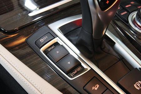 03/2011 BMW 530d, aumospo 06/2011, Allrad, Fahrwerksschalter