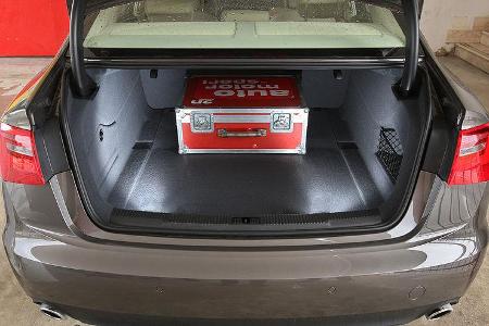 03/2011 Audi A6 3.0 TDI, aumospo 06/2011, Allrad, Kofferraum