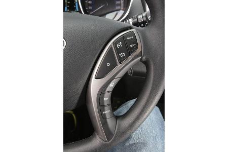 Hyundai i30 1.6 CRDi, Lenkradbedienelemente