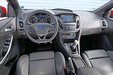 Ford Focus ST Turnier, Cockpit
