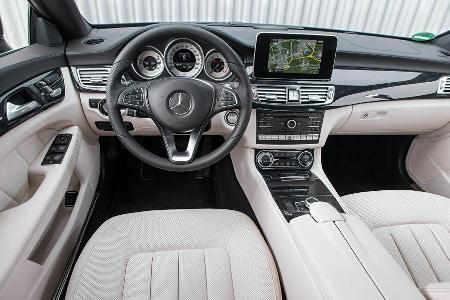 Mercedes CLS 400 4Matic, Cockpit