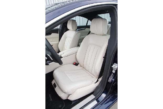 Mercedes CLS 400 4Matic, Fahrersitz