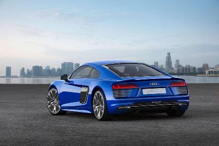 Audi R8 e-tron piloted driving - CES Asia 2015