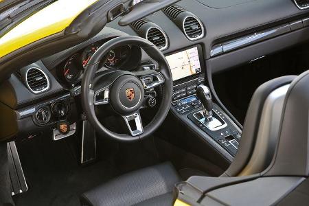 Porsche 718 Boxster, Cockpit