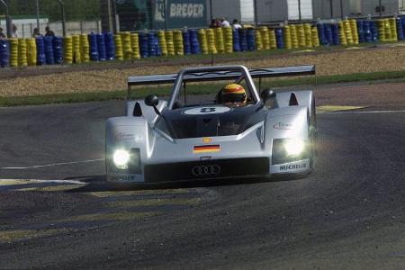 Mit dem Audi R8R begann das Le Mans-Projekt vielversprechend. Im ersten Jahr 1999 kam der Renner mit dem Fahrertrio Frank Bi...