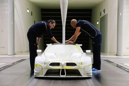 BMW M8 GTE - Rennwagen - Entwicklung