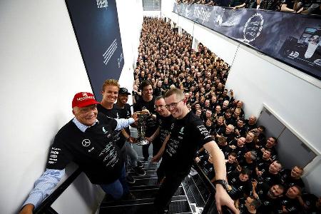 Mercedes - Titel-Party 2016 - Brixworth & Brackley