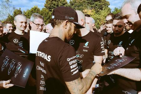Mercedes - Titel-Party 2016 - Brixworth & Brackley