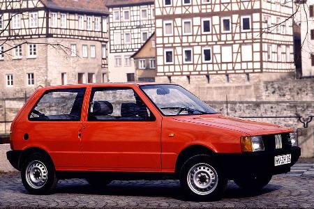 Der Fiat Uno erblickte 1983 das Licht der Welt. Bis 1995 wurde er (in der zweiten Generationen) in Italien produziert. In Br...