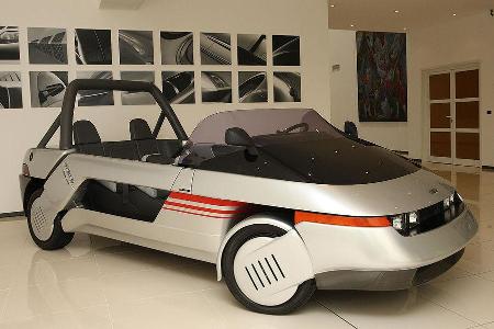 Der futuristische Machimoto auf VW-Basis bietet Platz für sechs mutige Reiter. Präsentiert wurde er 1986. Einen Schönheitspr...