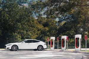 Tesla-Ladeinfrastruktur