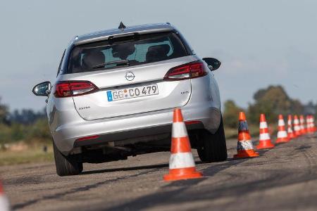 Opel Astra Sports Tourer 1.6 CDTI Ecoflex, Heckansicht