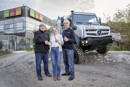 Abenteuerliche Unimog-Geländefahrt: Neuer Unimog U 4023 mit Doppelkabine für die Geländefahrten des Unimog Museums in Gag... Abenteuerliche Unimog-Geländefahrt: Neuer Unimog U 4023 mit Doppelkabine für die Geländefahrten des Unimog Museums in Gag...
