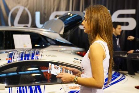 Essen Motor Show 2016, Girls