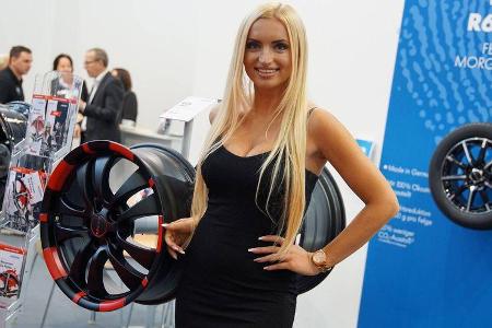 Essen Motor Show 2016, Girls