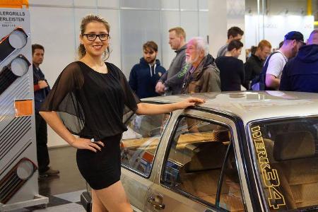 Essen Motor Show 2016, Girls