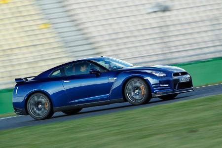 Nissan GT-R, Seitenansicht
