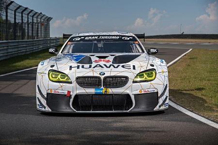 BMW M4 GTS vs BMW M6 GT3