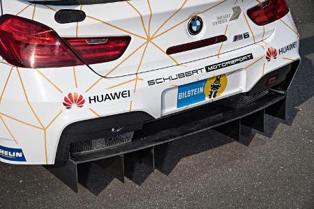 BMW M4 GTS vs BMW M6 GT3