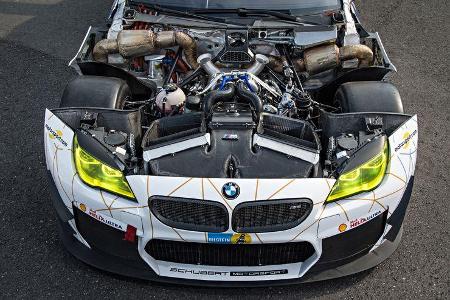 BMW M4 GTS vs BMW M6 GT3