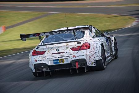 BMW M4 GTS vs BMW M6 GT3