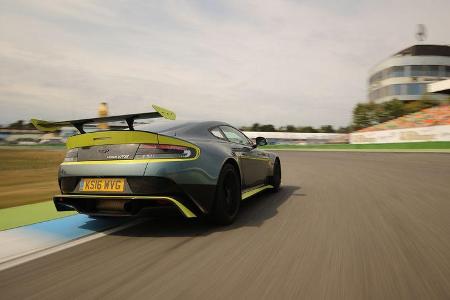 Aston Martin Vantage GT8, Heckansicht