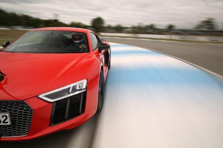 Audi R8 V10 Plus, Seitenführung