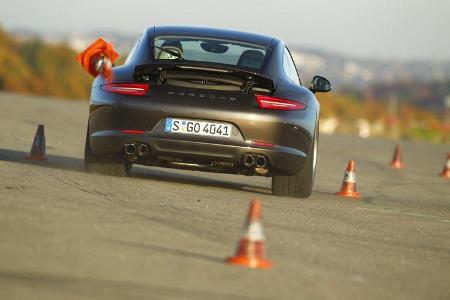 Porsche 911 Carrera S 991, Pylonen, Slalom