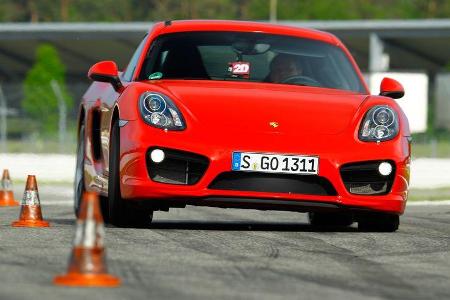 Porsche Cayman S, Frontansicht, Slalom