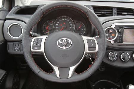 Toyota Yaris 1.4D-4D, Lenkrad