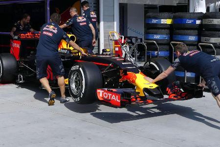 Red Bull - Formel 1 - GP Ungarn - 21. Juli 2016