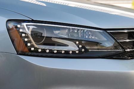 VW Jetta 2014, Scheinwerfer