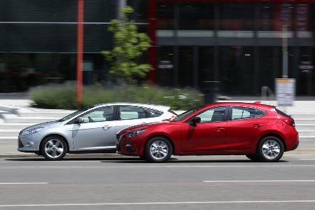 Ford Focus 1.0 Ecoboost, Mazda 3 Skyaktiv-G 100, Seitenansicht