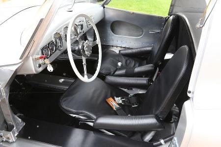 Glckler-Porsche, Fahrersitz